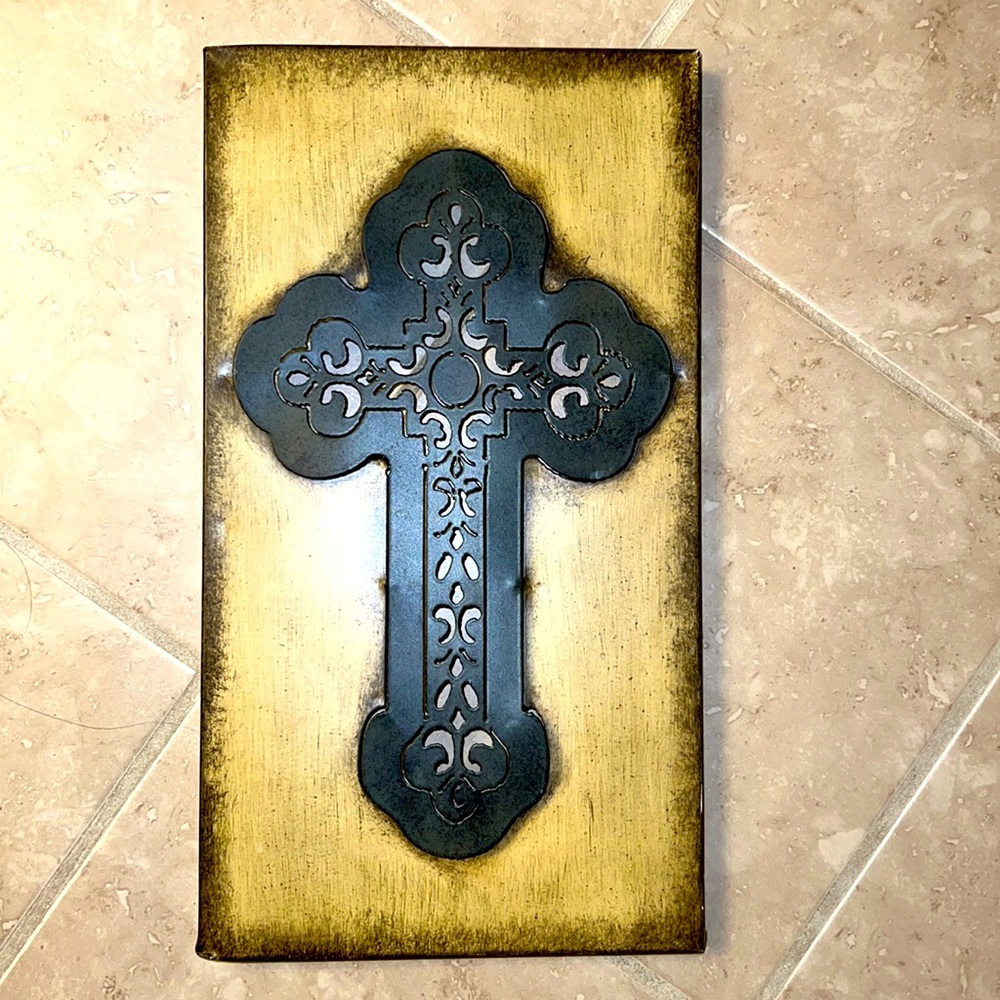 Tin cross